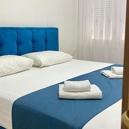Apartments Domane Nenad Неум Екстер'єр фото