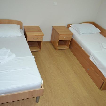 Apartments Domane Nenad Неум Екстер'єр фото