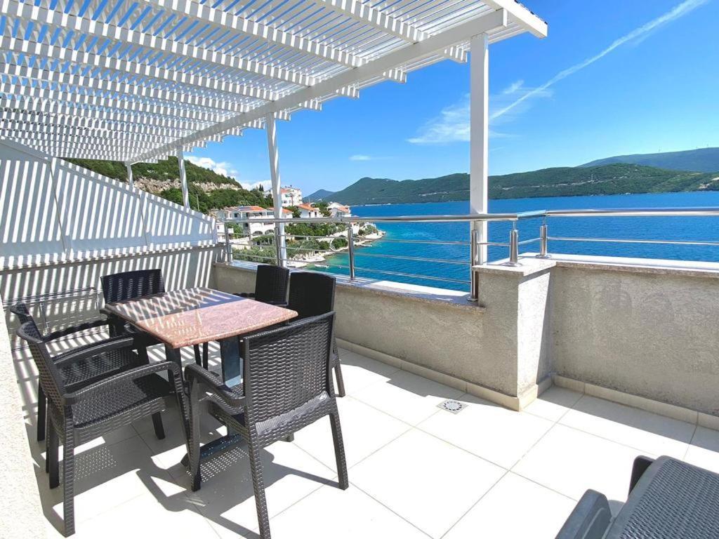 Apartments Domane Nenad Неум Екстер'єр фото
