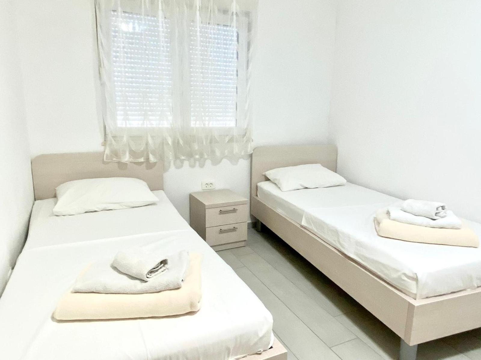 Apartments Domane Nenad Неум Номер фото
