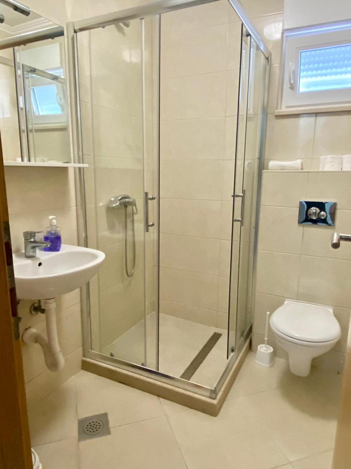 Apartments Domane Nenad Неум Номер фото