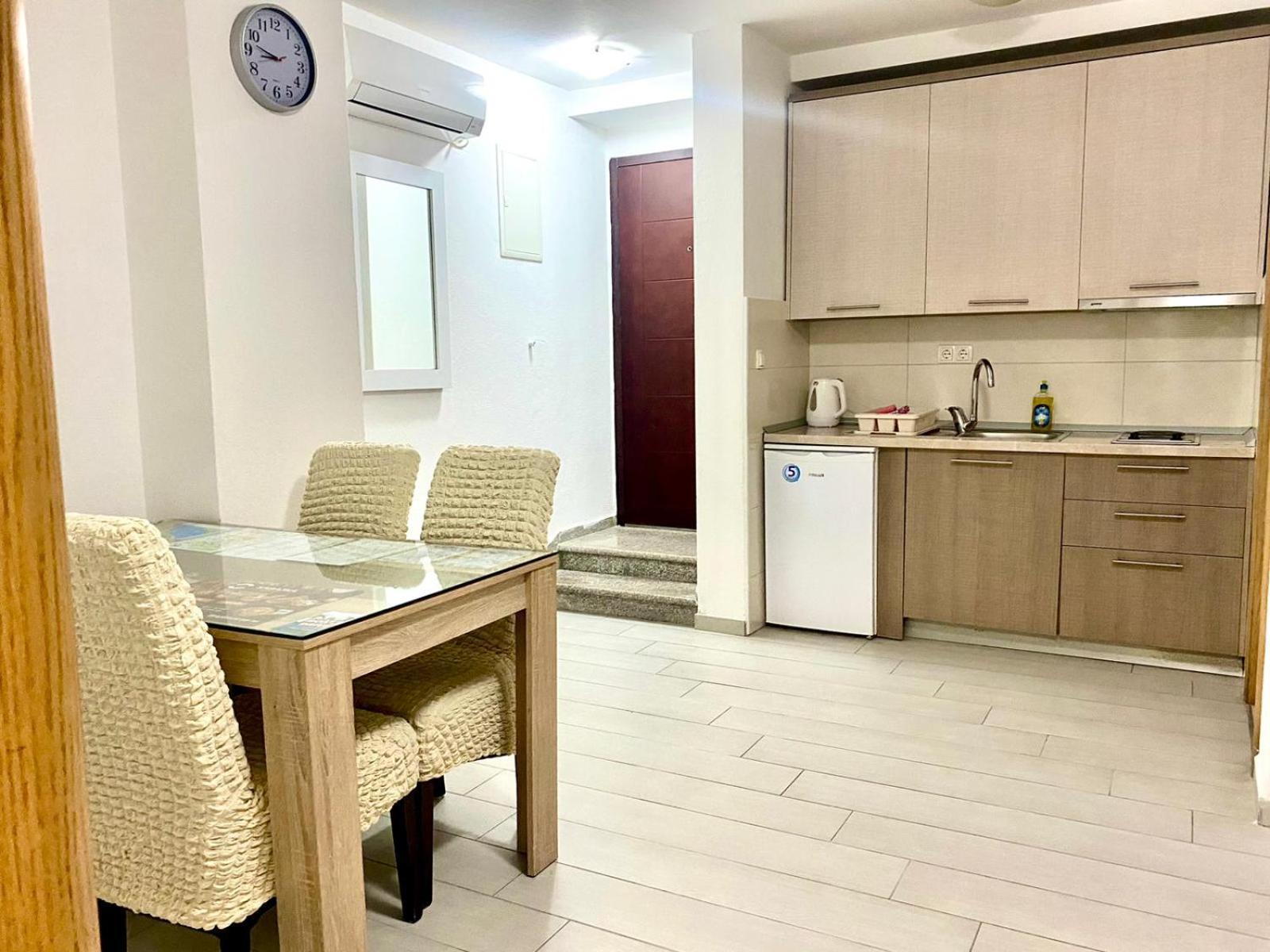 Apartments Domane Nenad Неум Номер фото